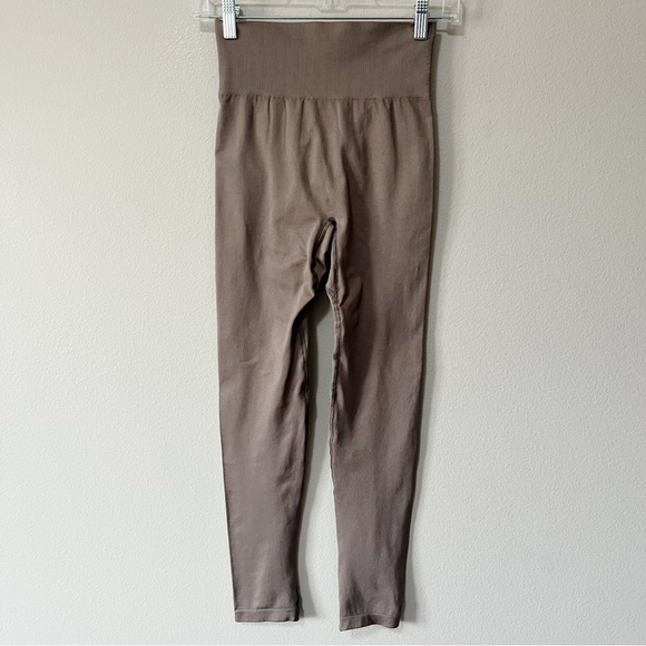 Tala by Grace Beverly Zinnia Athletic Leggings Espresso Brown Size Small NEW - Picture 4 of 12